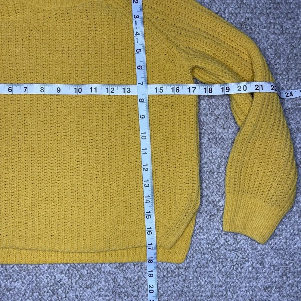 Old Navy sweater